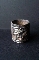 JAPANESE SILVER DRAGON CASE signed 3.5 cm. € 300